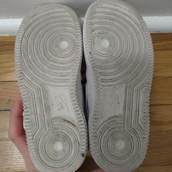 Nike kids 13C sneakers - size 13 children's shoes - Picture 9 of 11